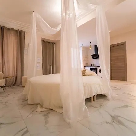 Loveroom Avec Jacuzzi, Instant Detente Nizza