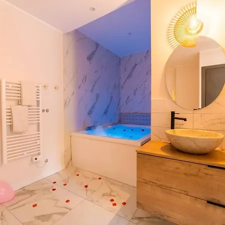 Apartment Loveroom Avec Jacuzzi, Instant Detente *
